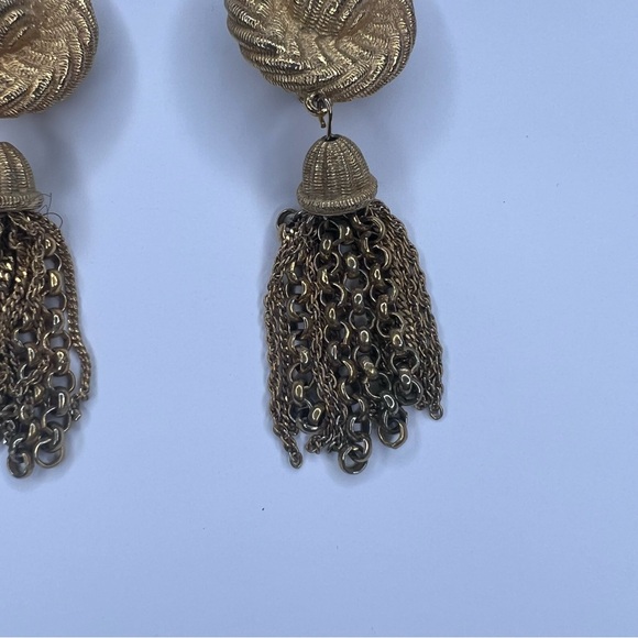 Givenchy Vintage Chain Tassel Clip on Earrings - Picture 2 of 6